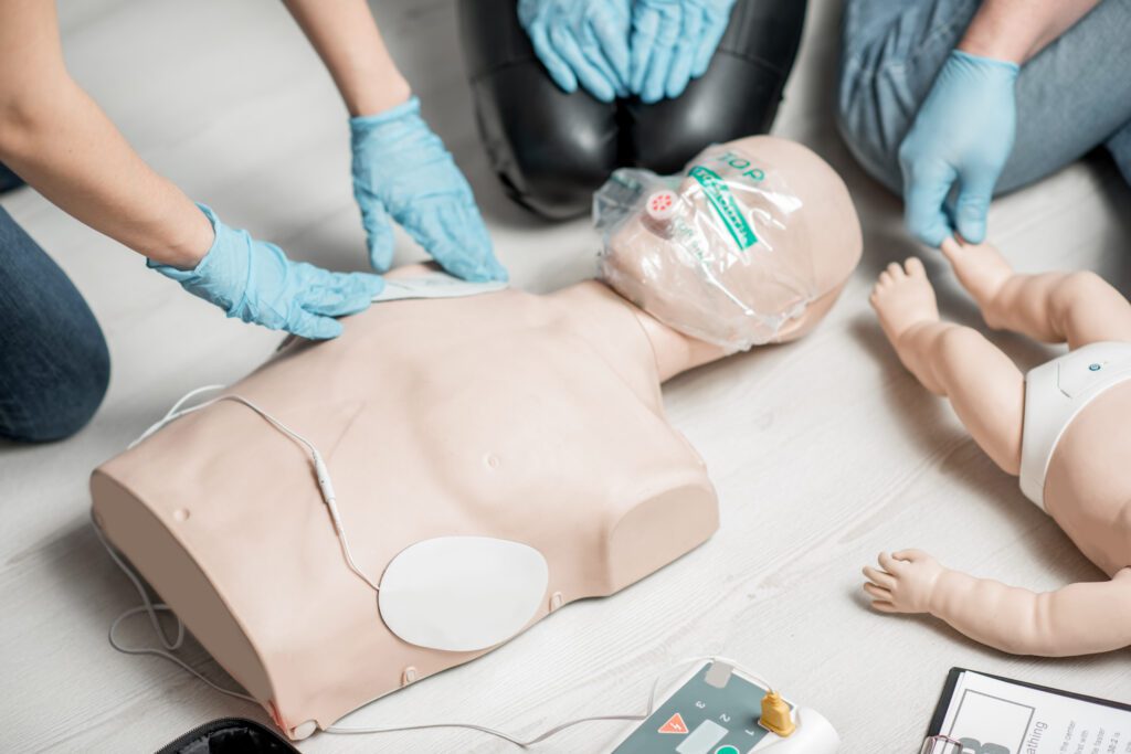 emergency first aid at work qualification